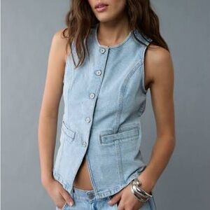 American Eagle Crew Neck Button Up Denim Vest